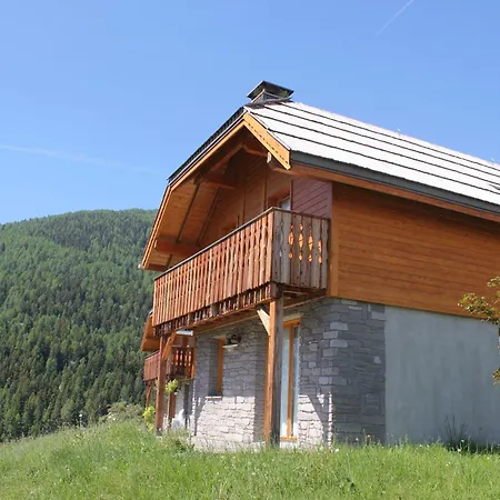 De Praroustan By Actisource Aparthotel